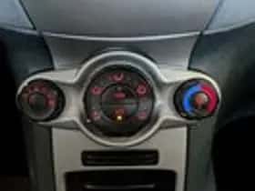 Ford Fiesta (2009) thumbnail 12