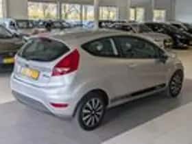 Ford Fiesta (2009) thumbnail 4