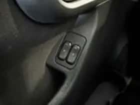 Opel Combo (2010) thumbnail 20