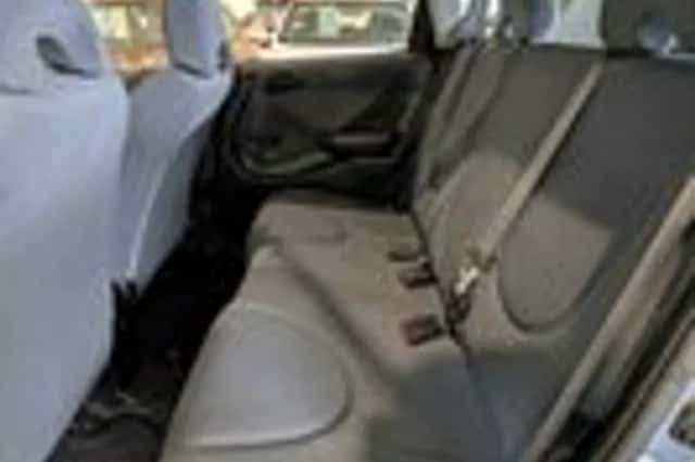 Honda Jazz (2004) thumbnail 7