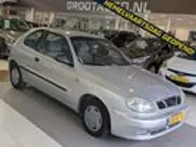 Daewoo Lanos (1999) thumbnail 1