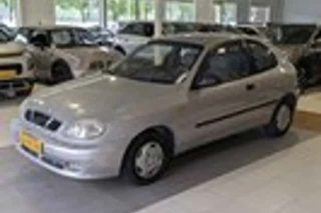 Daewoo Lanos (1999) thumbnail 2