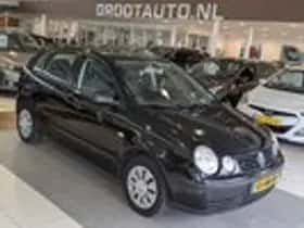 Volkswagen Polo (2003) thumbnail 1