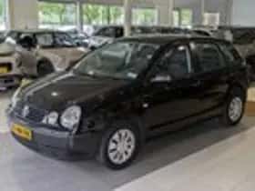 Volkswagen Polo (2003) thumbnail 2