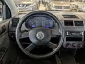 Volkswagen Polo (2003) thumbnail 9