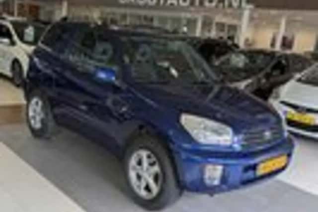 Toyota RAV4 (2003) thumbnail 1