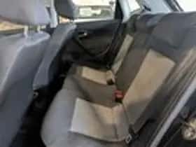 Volkswagen Polo (2010) thumbnail 7