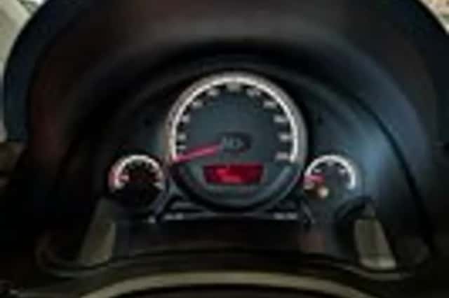 Volkswagen Up! (2013) thumbnail 11