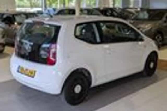 Volkswagen Up! (2013) thumbnail 4