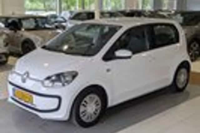 Volkswagen Up! (2012) thumbnail 2