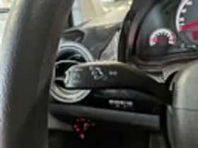 Volkswagen Up! (2012) thumbnail 12