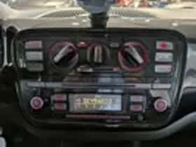 Volkswagen Up! (2012) thumbnail 13