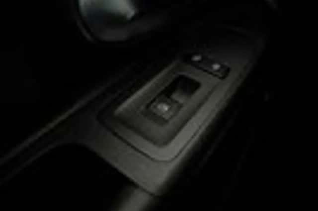 Volkswagen Up! (2012) thumbnail 15