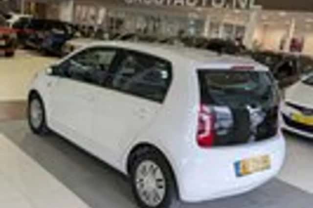 Volkswagen Up! (2012) thumbnail 3