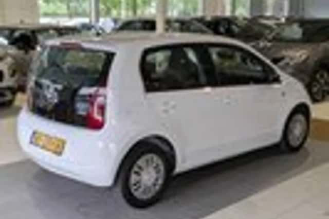 Volkswagen Up! (2012) thumbnail 4