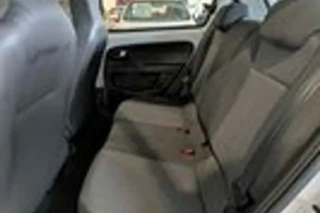 Volkswagen Up! (2012) thumbnail 7