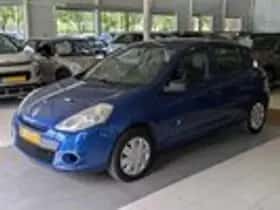 Renault Clio (2010) thumbnail 2