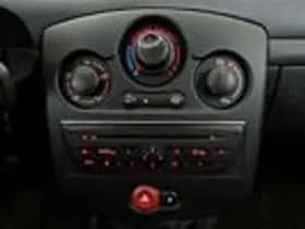Renault Clio (2010) thumbnail 14