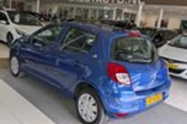 Renault Clio (2010) thumbnail 3