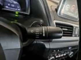 Mazda 3 (2015) thumbnail 17