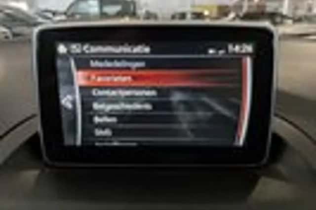 Mazda 3 (2015) thumbnail 21