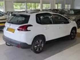 Peugeot 2008 (2016) thumbnail 4
