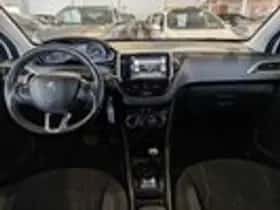 Peugeot 2008 (2016) thumbnail 9