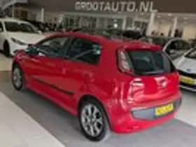Fiat Punto (2010) thumbnail 3