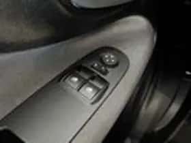 Fiat Punto (2010) thumbnail 21