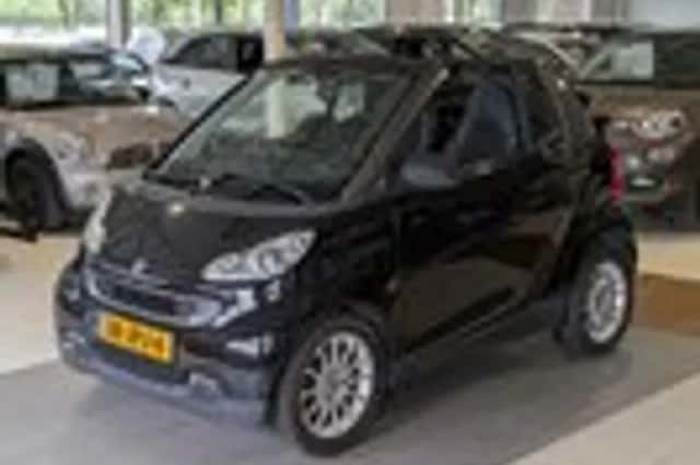 Smart Fortwo (2009) thumbnail 2