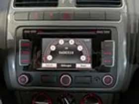 Volkswagen Polo (2010) thumbnail 14