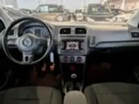 Volkswagen Polo (2010) thumbnail 9
