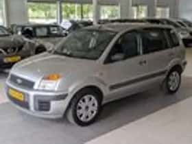 Ford Fusion (2007) thumbnail 2