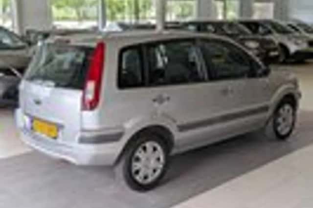 Ford Fusion (2007) thumbnail 4