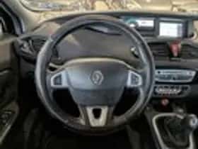 Renault Scénic (2012) thumbnail 11