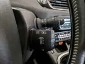 Renault Scénic (2012) thumbnail 16