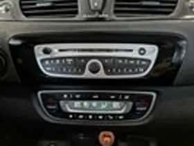 Renault Scénic (2012) thumbnail 17