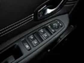 Renault Scénic (2012) thumbnail 22