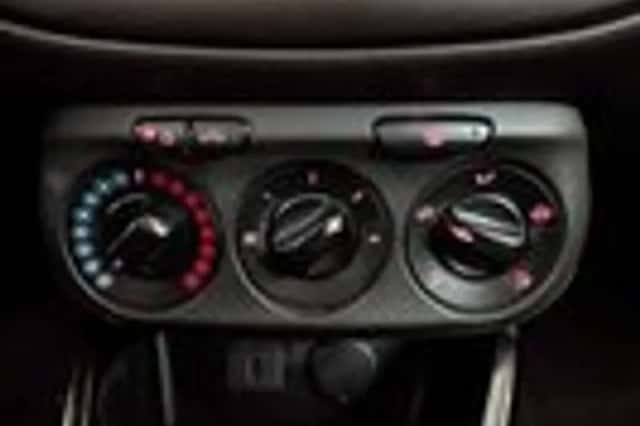 Opel Corsa (2015) thumbnail 14