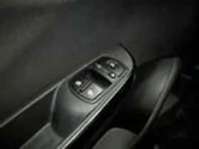 Opel Corsa (2015) thumbnail 17