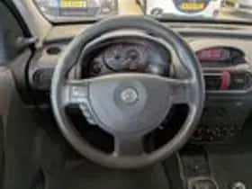 Opel Combo (2002) thumbnail 9