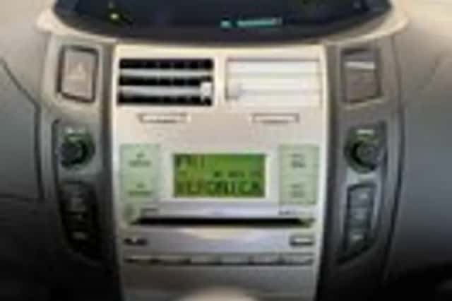 Toyota Yaris (2006) thumbnail 14
