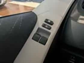 Toyota Yaris (2006) thumbnail 16