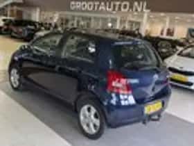 Toyota Yaris (2006) thumbnail 3