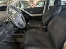 Toyota Yaris (2006) thumbnail 6