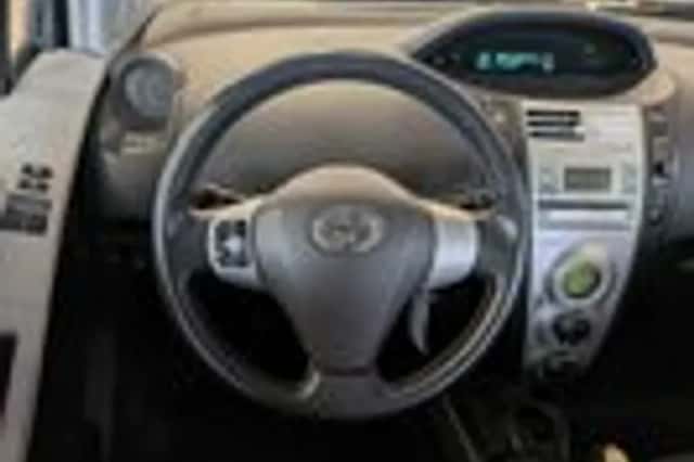 Toyota Yaris (2006) thumbnail 10