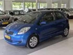 Toyota Yaris (2007) thumbnail 2
