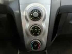 Toyota Yaris (2007) thumbnail 13