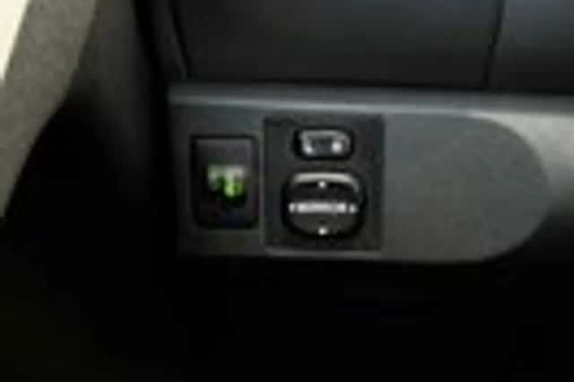 Toyota Yaris (2007) thumbnail 15