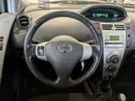 Toyota Yaris (2007) thumbnail 10